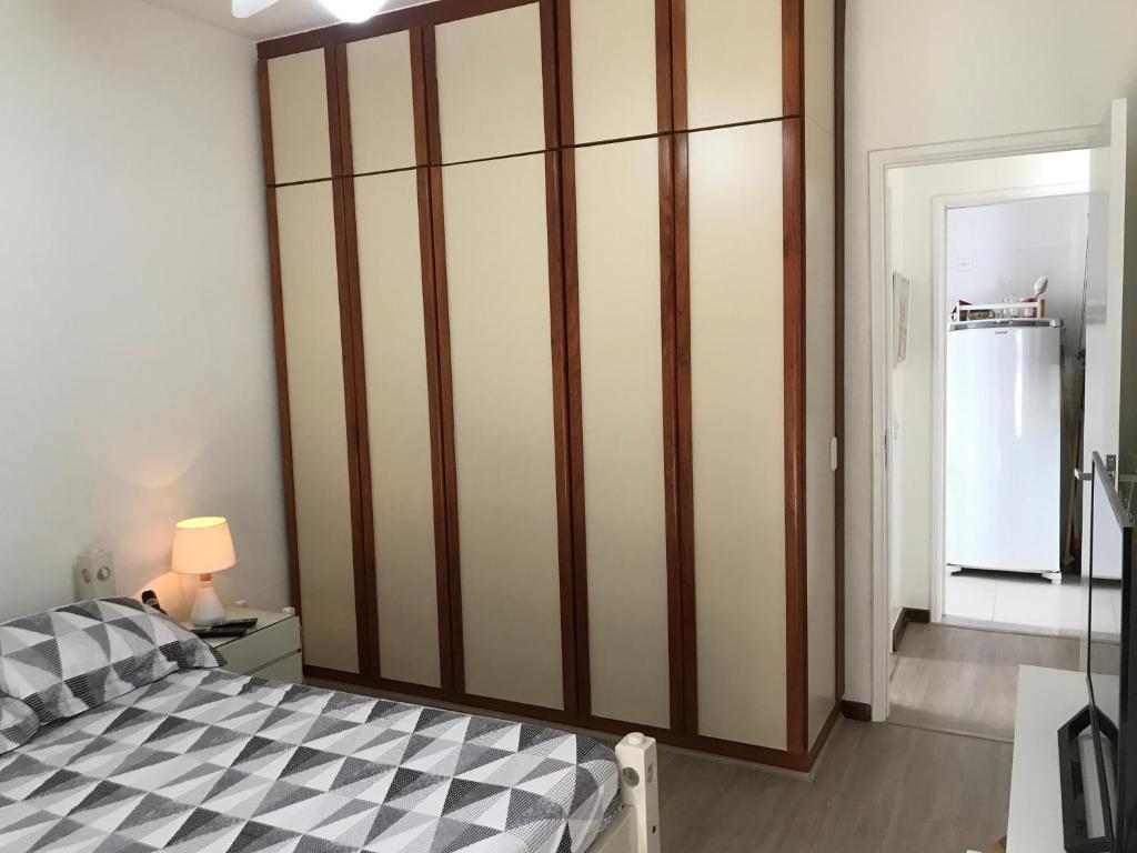 Flat Golden Coast room 5
